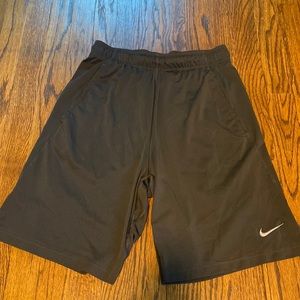 Nike Men’s S black dri-fit shorts